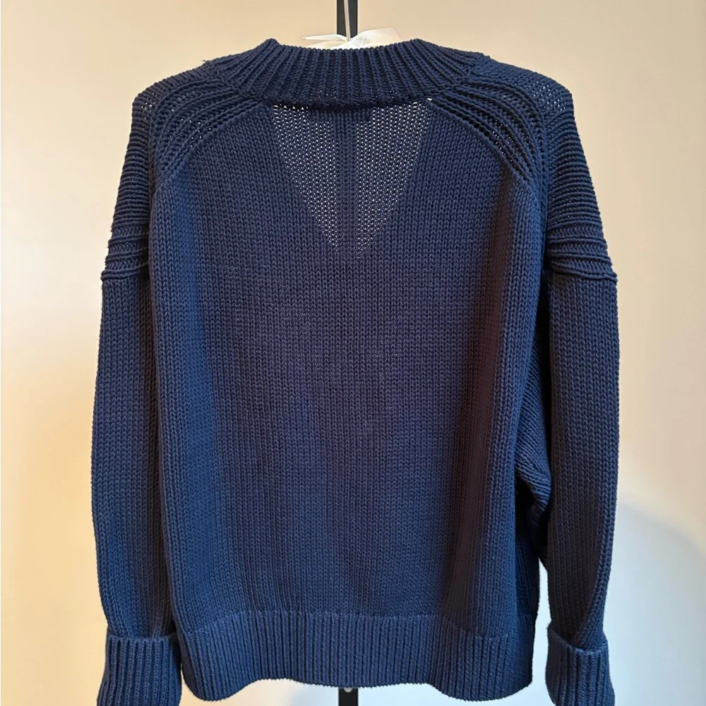 J. Crew excellent condition shaker v-neck cotton sweater - Picture 4 of 8